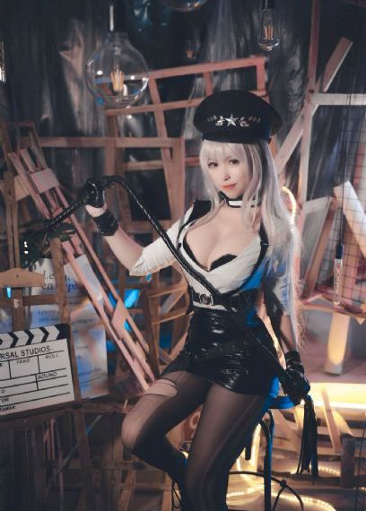 瞧着一家子