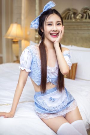 秘书裸侍跪趴等老板调教电影