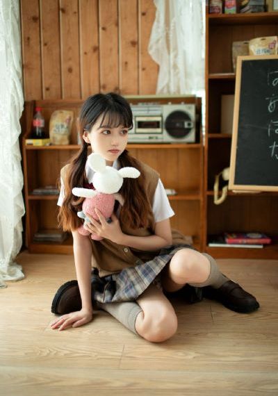 韩剧《漂亮的女邻居》